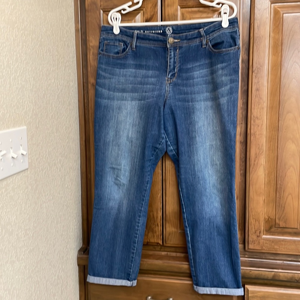 Old Navy Mid-Rise Warm Dark-Wash Boyfriend Jeans